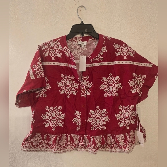 CeCe Tops - CeCe Rio Red Cropped Top Size Extra Large